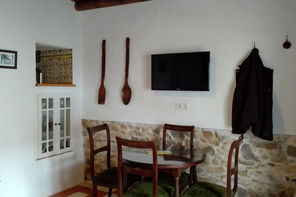 Mi Casita - Higuera De La Sierra Apartment Higuera De La Sierra  Luaran gambar